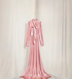 Sale forte_forte l’abito con fiocco in georgette laminata rose